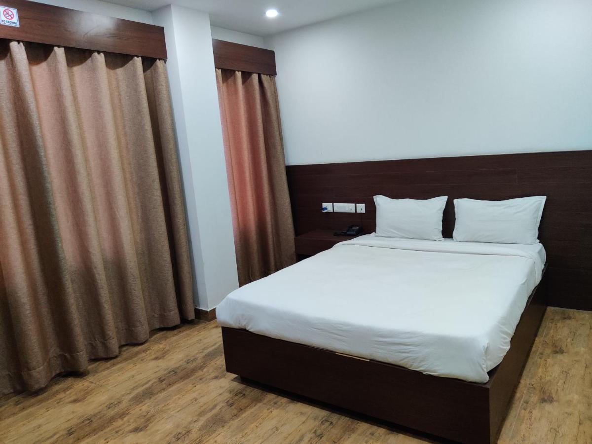Hotel Aloka Inn Rummindei Εξωτερικό φωτογραφία